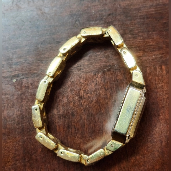 Elgin Women's Octagonal Black & Gold Dress Watch - Picture 5 of 7